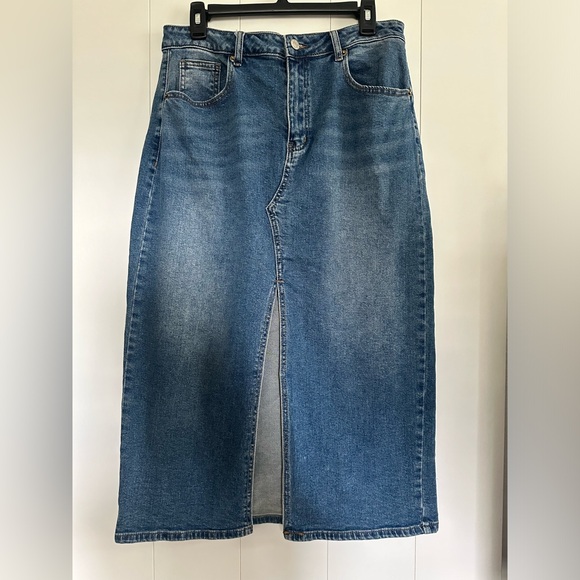 JustFab Maxi Jean Skirt - Picture 5 of 6